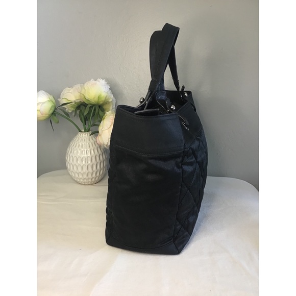 🛍✅💯Authentic CHANEL Large Paris Biarritz Tote - Picture 4 of 9